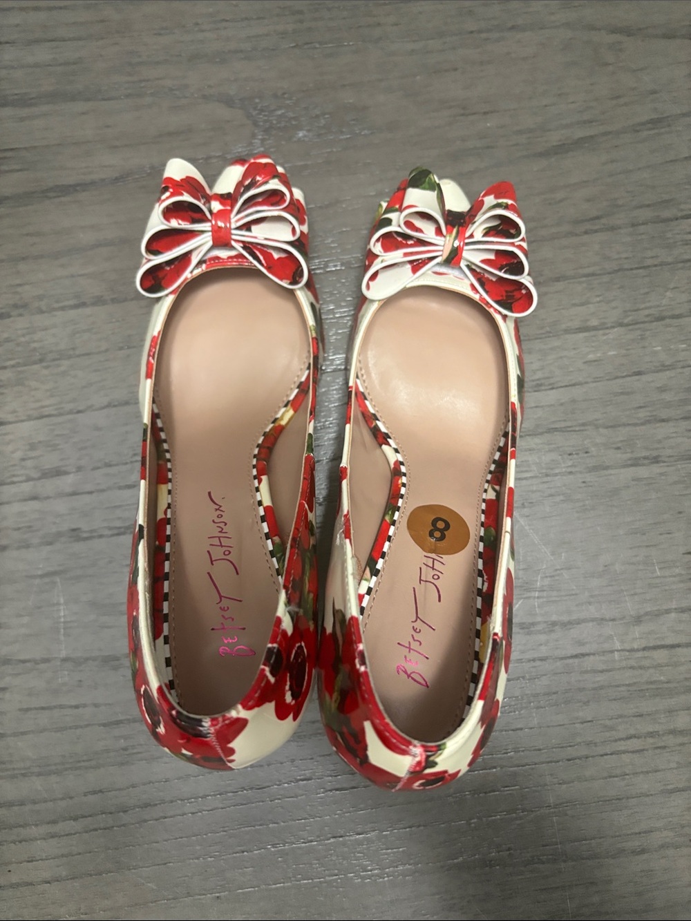 Betsey Johnson Red Floral Pointed Toe Bow Heels - Picture 8 of 8